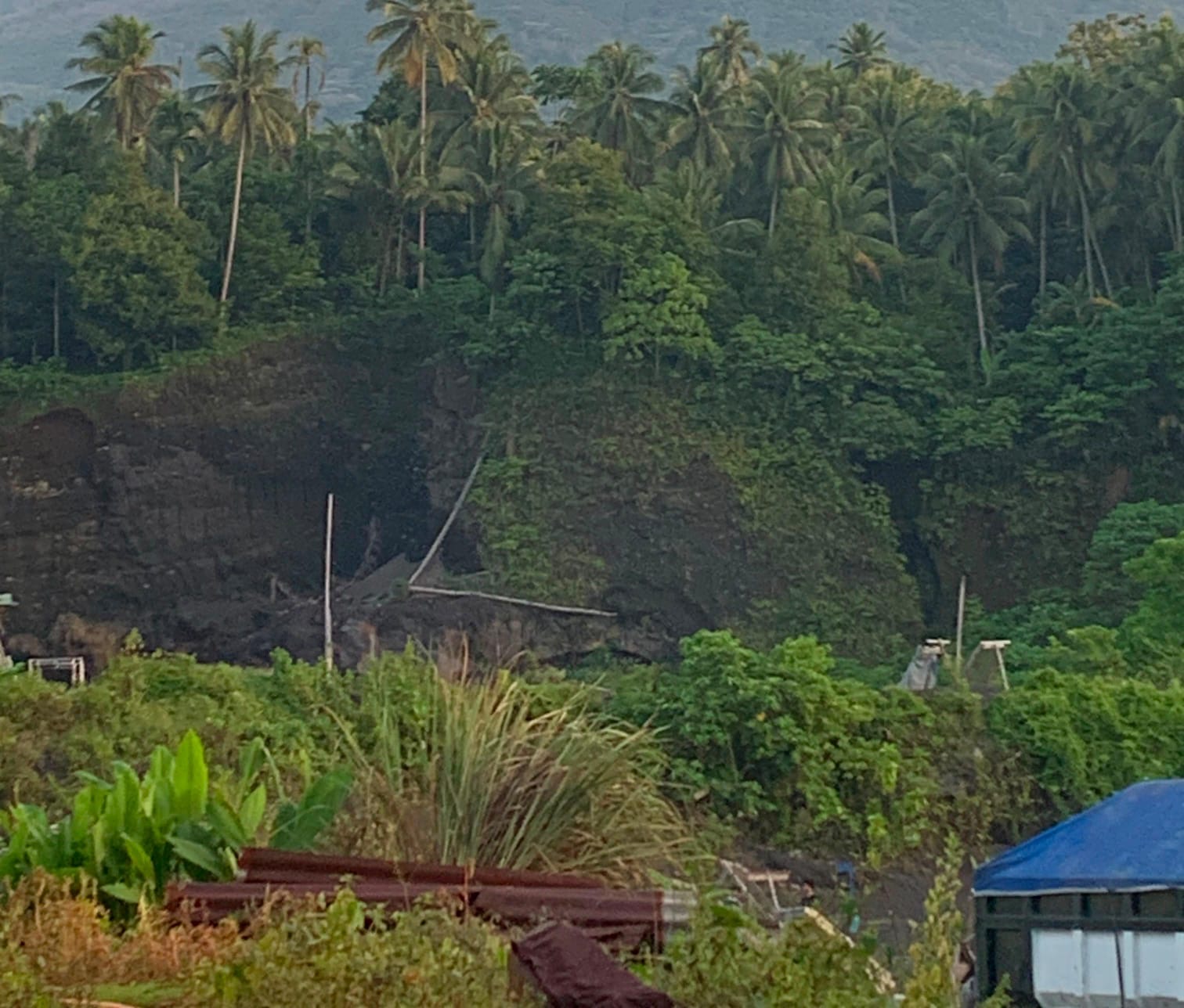 Polda Maluku Utara Lidik Dua Galian C di Tobololo Ternate, Rumah Warga Retak Akibat Getaran Alat Berat
