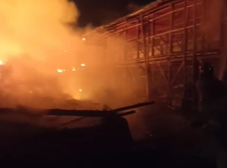 Kandang Ayam Broiler Dua Lantai di Caringin Bogor Hangus Terbakar, 18.000 Ekor Ayam Ludes dan Kerugian Capai Rp 300 Juta