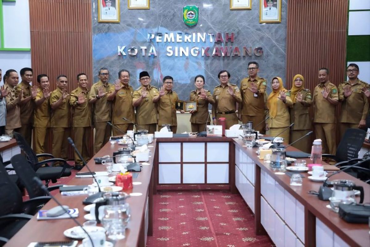 Pemkot Singkawang dan Pemkab Sambas Satukan Langkah Perkuat Pembangunan Perbatasan, Bandara Jadi Andalan