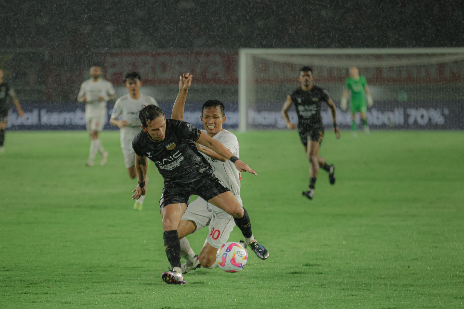 Pelatih Dewa United Sebut Laga di Manahan Bukan Sekadar Biasa, Nasib Persis Solo dan Madura United Terancam