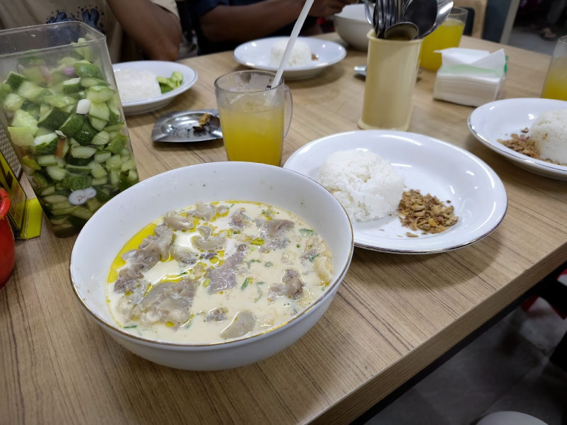 Sop Kambing Kuah Susu di Bogor, Creamy dengan Daging Empuk