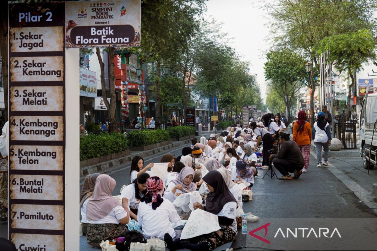 1.001 Pembatik Turun ke Malioboro, Batik Sepanjang 550 Meter Digelar Sambut Hari Batik Nasional