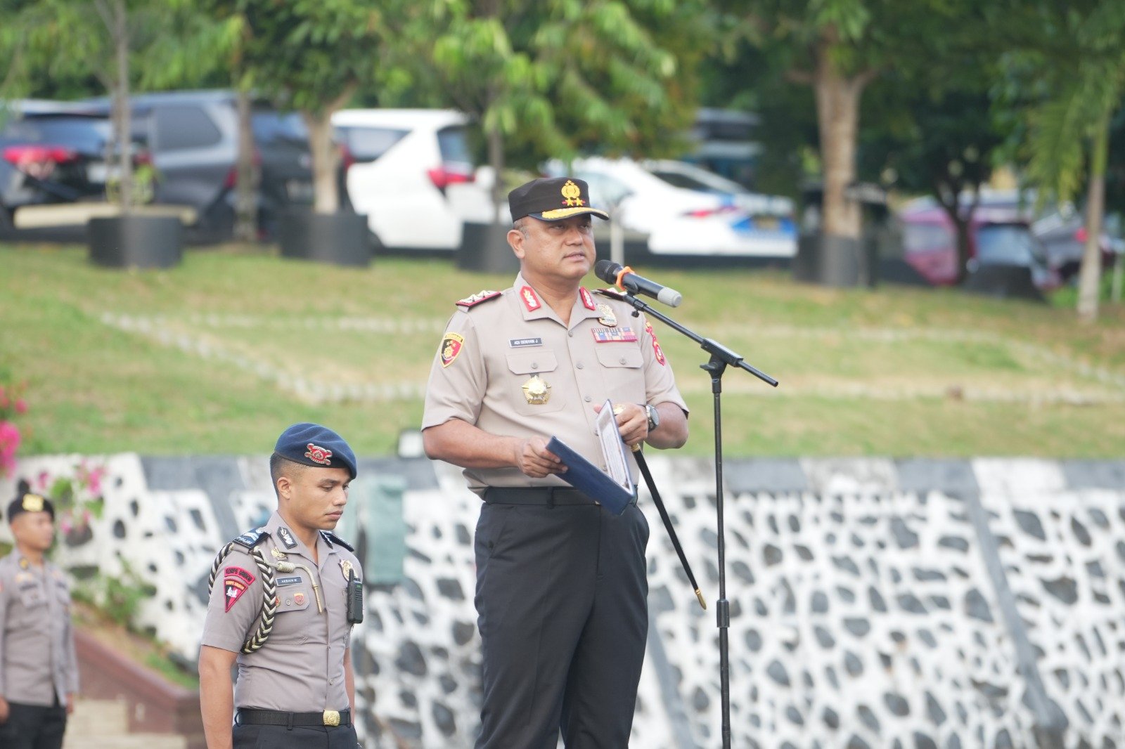 Kapolda Sulbar Ingatkan Anggotanya soal Tiga Hal: Kinerja, Kepercayaan Publik, dan Jadi Teladan Keluarga