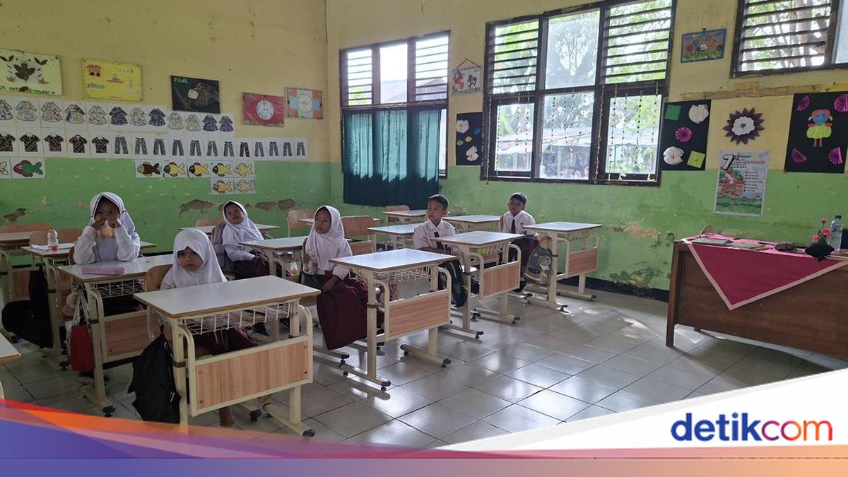 7 Siswa Baru di SDN Keramat Serang Harus Belajar Gabung Kelas II, Sekolah Dikelilingi Kawasan Industri