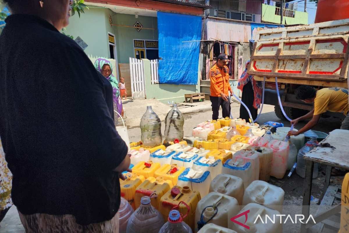 BPBD Makassar Salurkan 5,1 Juta Liter Air Bersih ke 62 Kelurahan, 97.356 Jiwa Terdampak Kekeringan