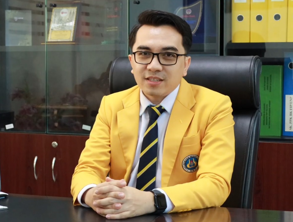 Pakar UNP Zadrian Ardi Sebut Flexing Prestasi Anak di Medsos Bisa Picu Stres Akademik Hingga Depresi