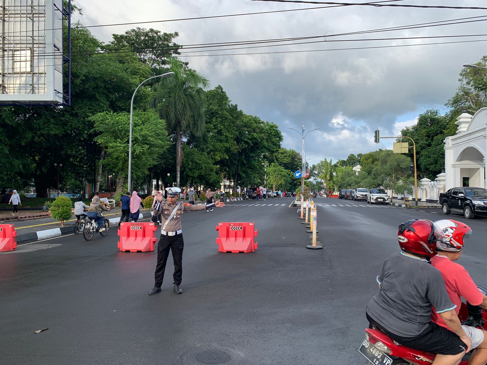 Satlantas Polres Bone Terjunkan Personel di 10 Titik Strategis Kawal Car Free Day Watampone, Edukasi Keselamatan Juga Digencarkan
