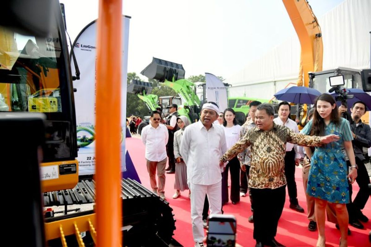 Pabrik Alat Berat Listrik Pertama Indonesia Dibangun di Karawang, Gubernur Jabar Targetkan Tekan Biaya Infrastruktur hingga 2027