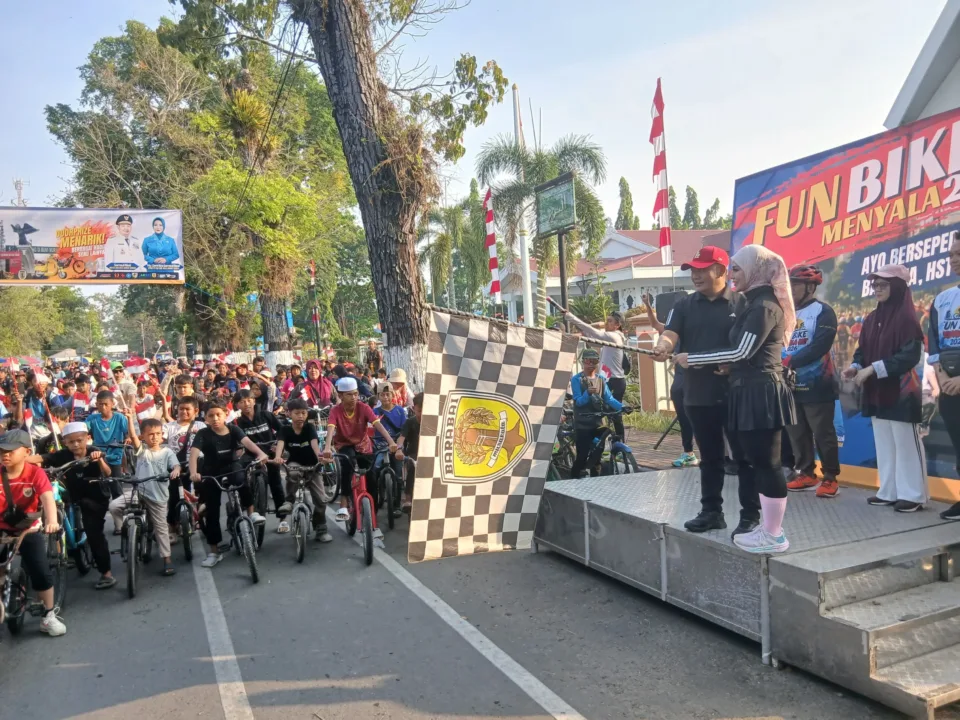 Funbike HST Menyala 2026: Ratusan Warga Gowes 20 Kilometer Rayakan HUT ke-81 RI di Barabai