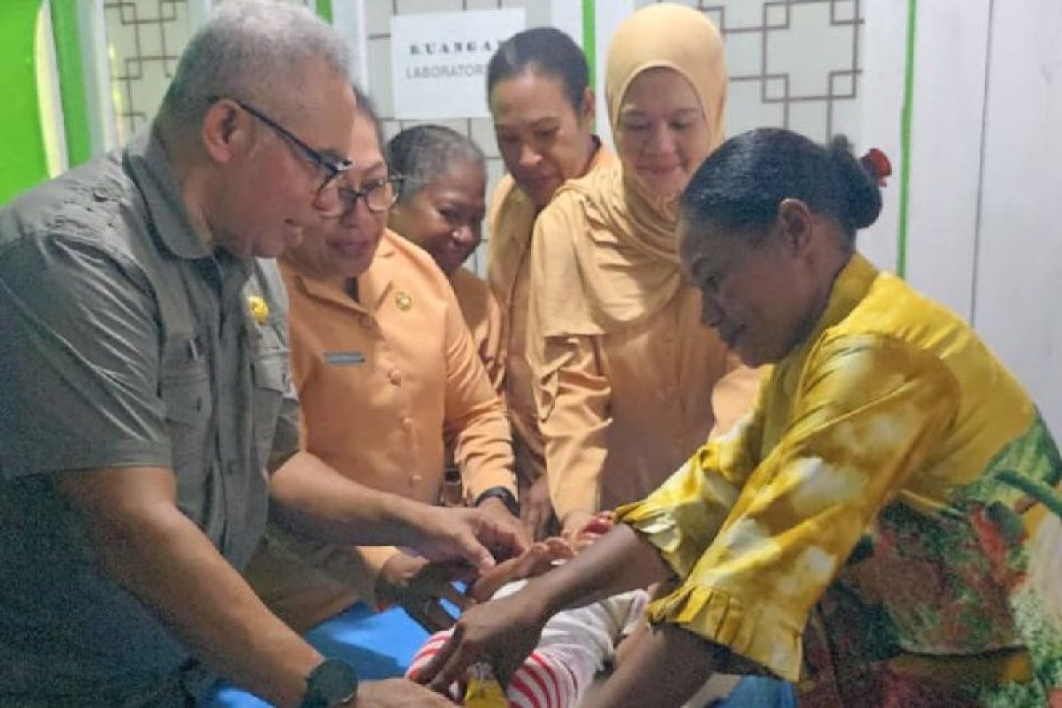 Pemkab Kepulauan Yapen Luncurkan Gerakan Genting di Distrik Ambai, Target Percepatan Penurunan Stunting Lewat Program Orang Tua Asuh