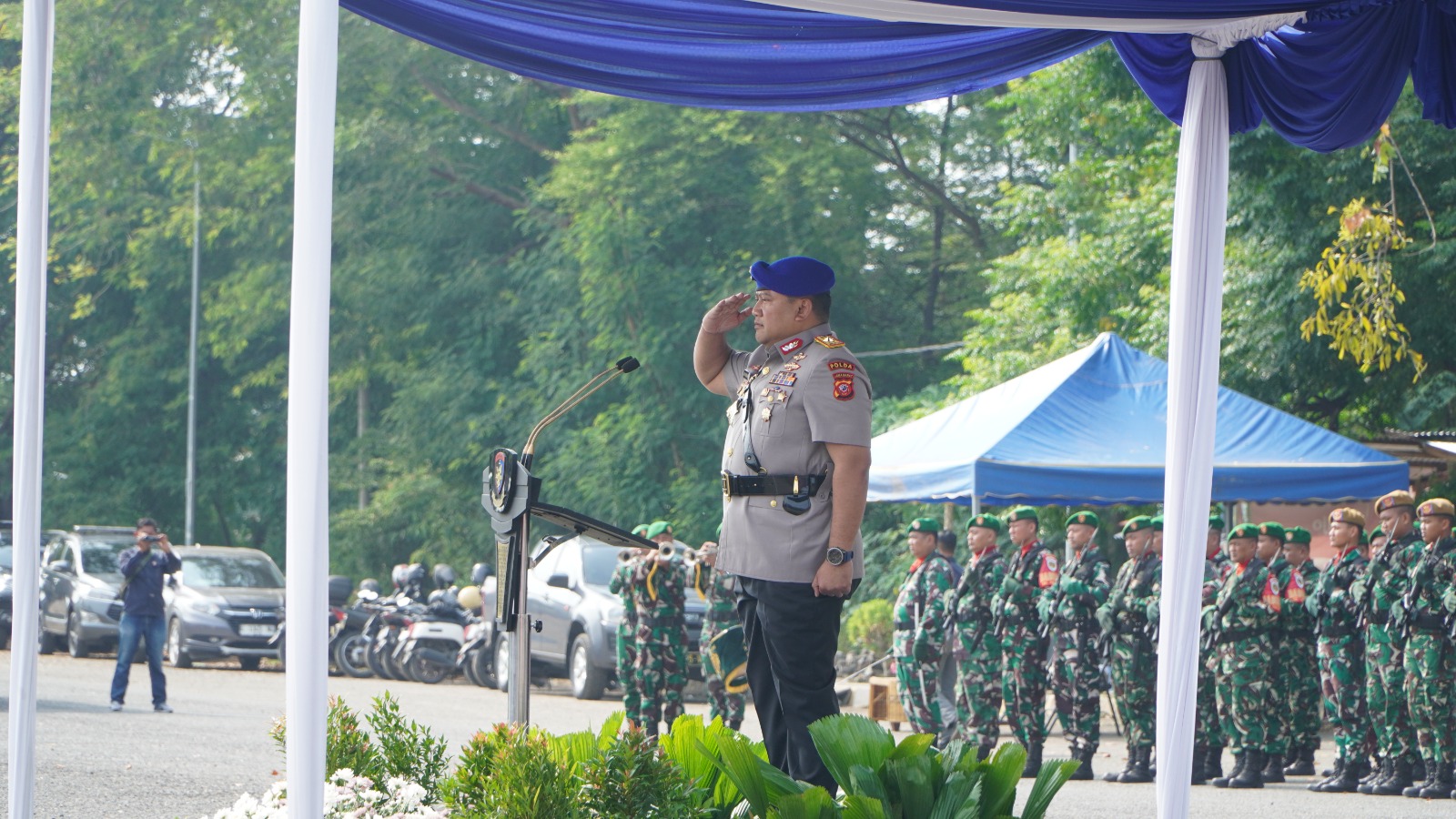 Tabur Bunga di Laut Warnai Hari Bhayangkara ke-80 di Cirebon, Polairud Polda Jabar Kenang Jasa Pahlawan dan Anggota Gugur