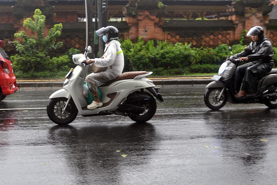 Prakiraan Cuaca Bali 12 Juni 2026: 9 Kabupaten/Kota Waspada Hujan Sedang hingga Lebat, Gelombang Selatan Capai 3 Meter