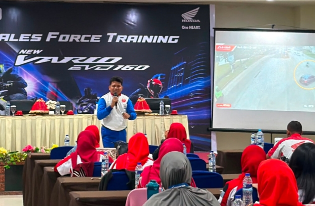 Sambut Vario Evo 160, Asmo Sulsel Bekali 40 Sales dengan Edukasi Safety Riding di Makassar