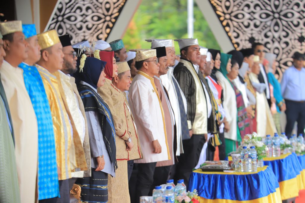 Bupati Halteng dan Forkopimda Hadiri HUT ke-23 Halmahera Timur, Tema Harmoni untuk Pembangunan Berkelanjutan