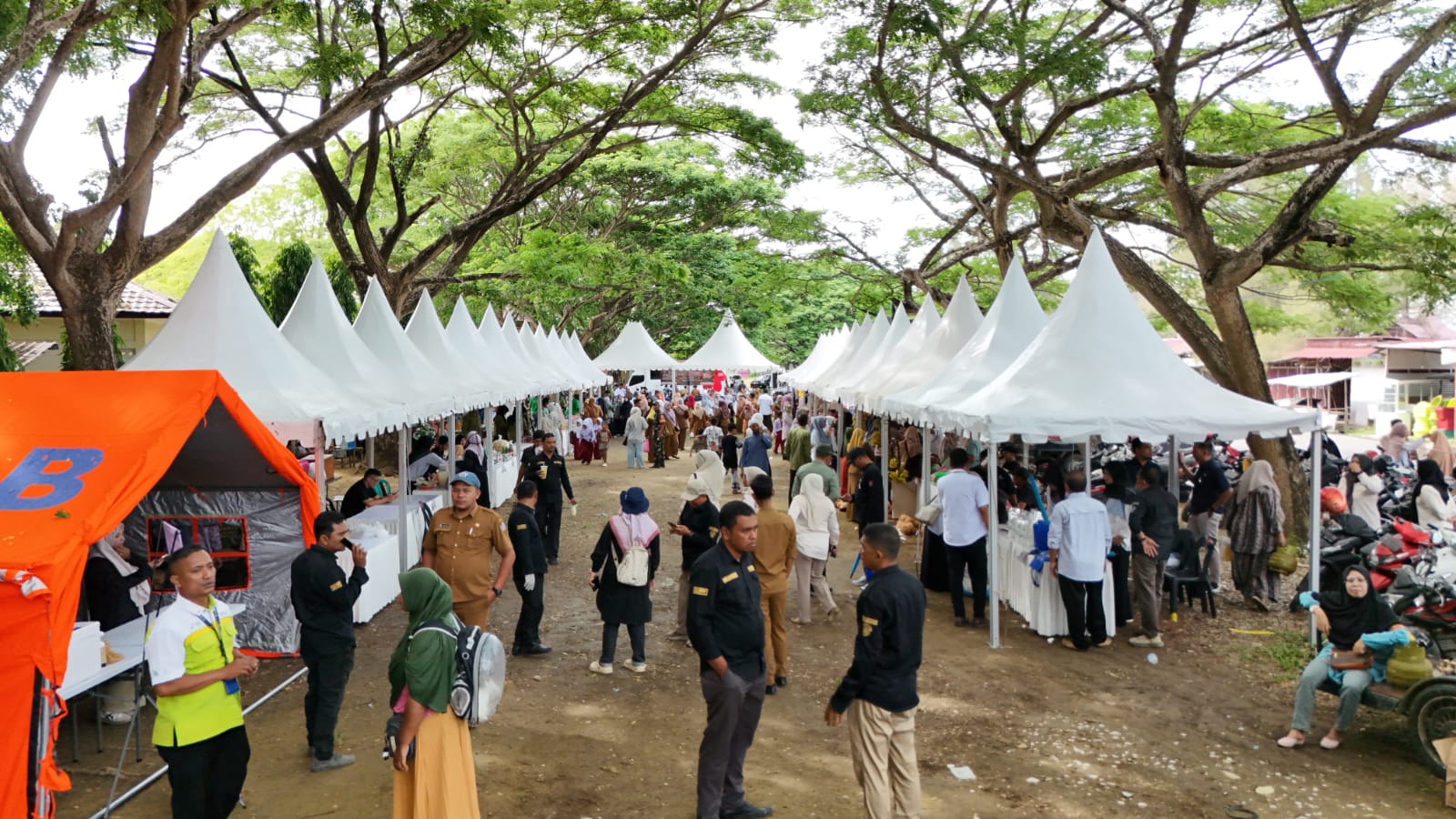 Pasar Tani Aceh Roadshow 2026 di Lhokseumawe Raup Transaksi Rp 73 Juta dalam 4 Jam, Cabai Dijual Rp 30.000 per Kg