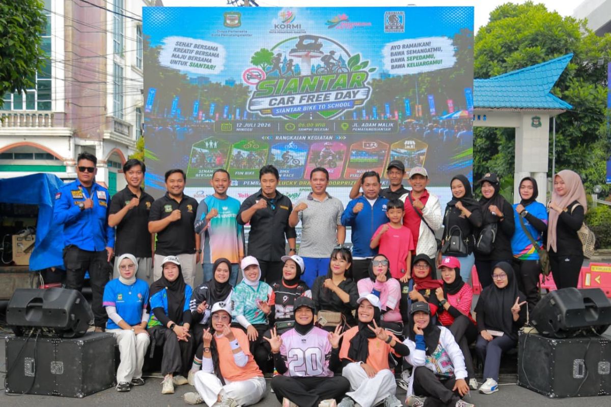 CFD Pematangsiantar Dimeriahkan Nonton Bareng Piala Dunia 2026, Warga Padati Balai Bolon Lapangan Adam Malik