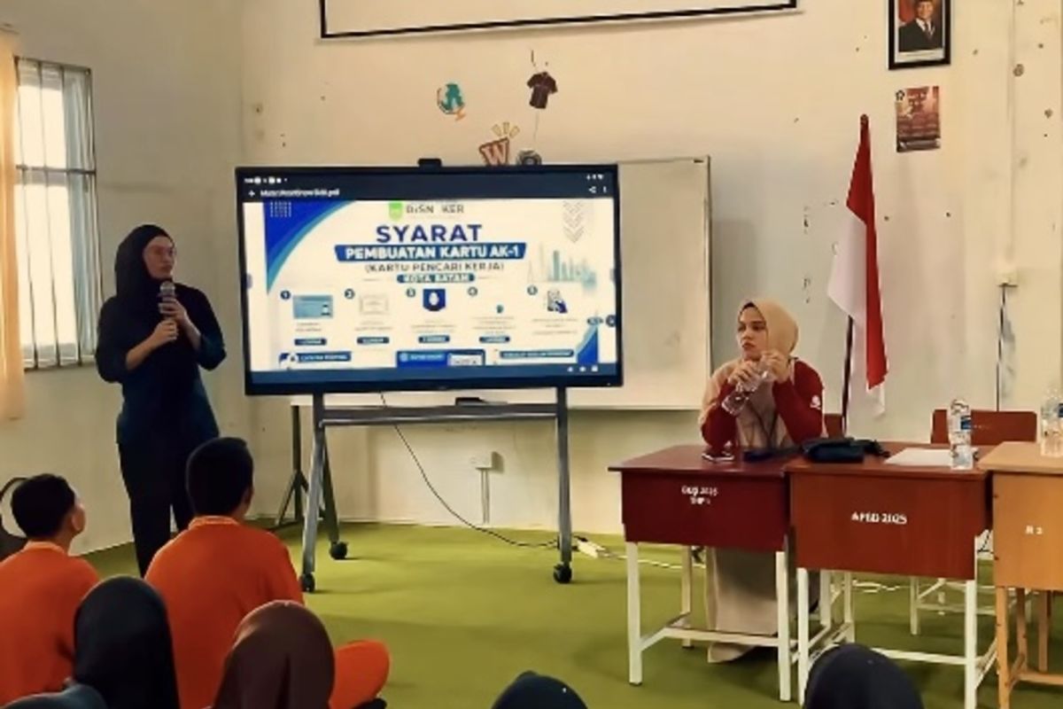 Disnaker Batam Bekali Siswa 10 SMK Keterampilan Siap Kerja, Tahun 2027 Target 4.000 Pelajar
