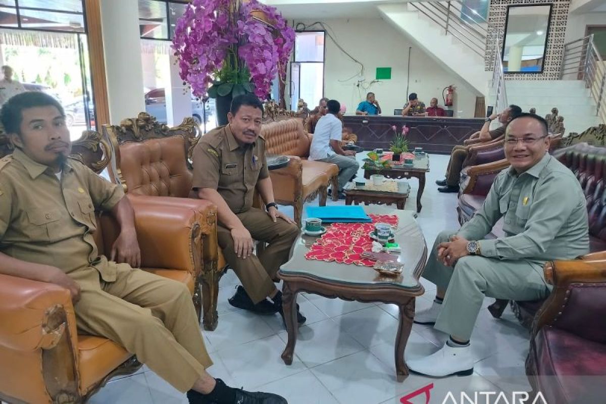 DPRD Agam Alokasikan Pokir Rp 250 Juta untuk Alat Perekaman e-KTP di Palembayan, Warga Tak Perlu Lagi ke Lubuk Basung
