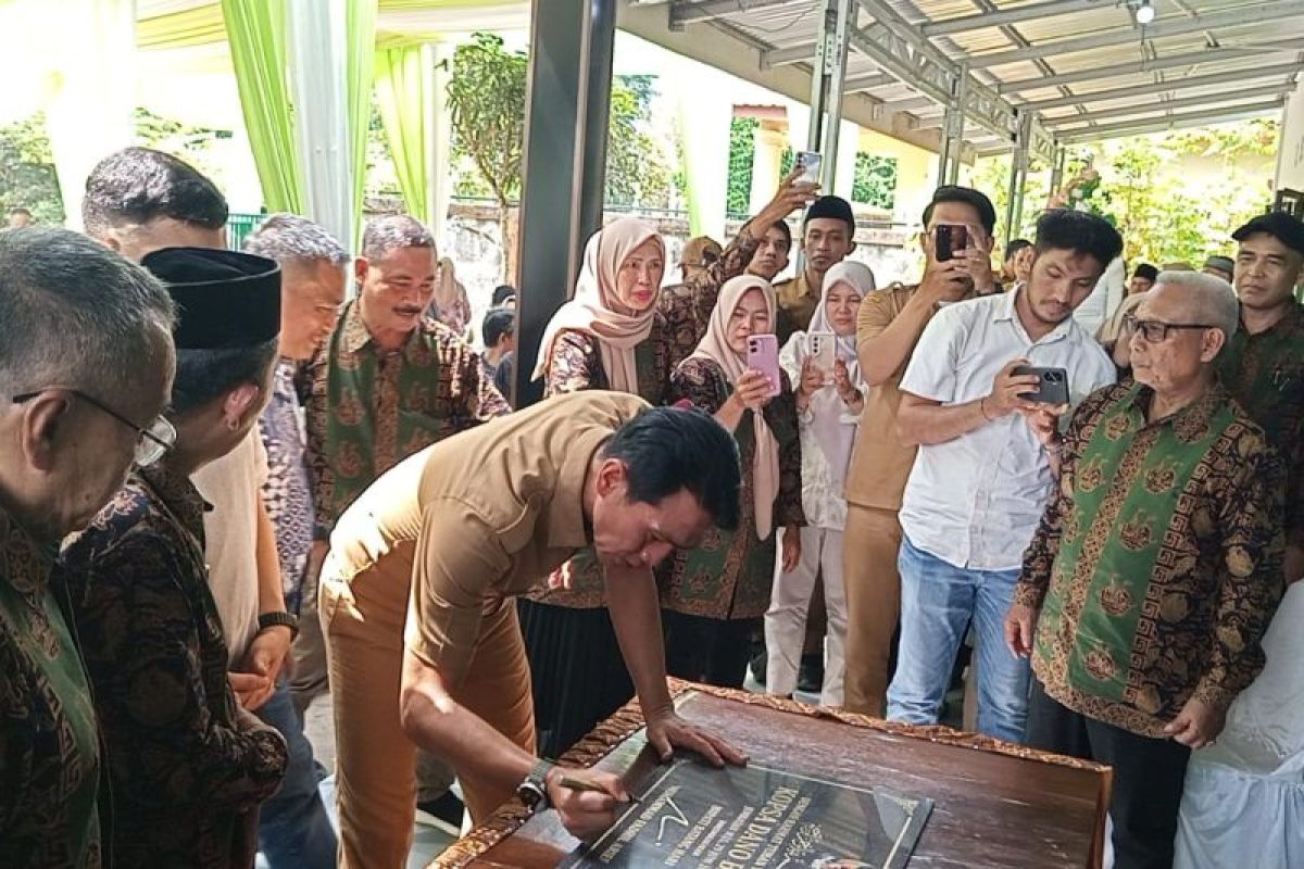 Bupati Batang Hari Resmikan Gedung Koperasi Sawit di Pemayung, Targetkan 70 Persen Petani Perkuat Posisi Tawar