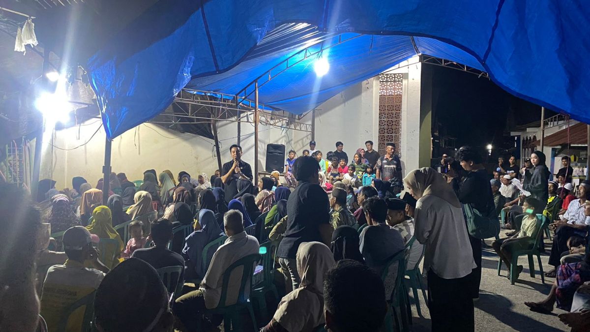Warga Lingkungan Ujung Polewali Desak Pembangunan Tanggul Pantai, Anggota DPRD Sulbar Janji Kawal ke Balai Pesisir