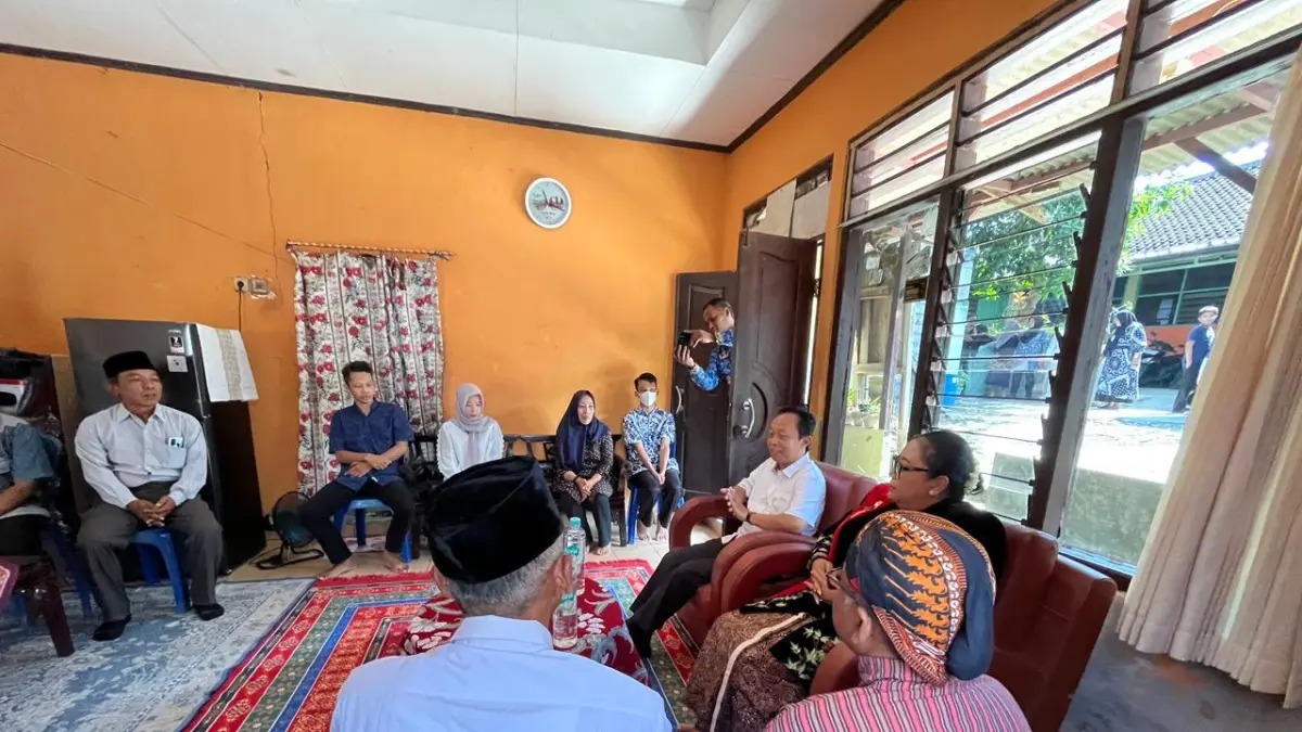 Bupati Gunungkidul Serahkan Santunan BPJS ke Keluarga Petugas Damkar yang Meninggal, Ingatkan Pentingnya Jaminan Sosial