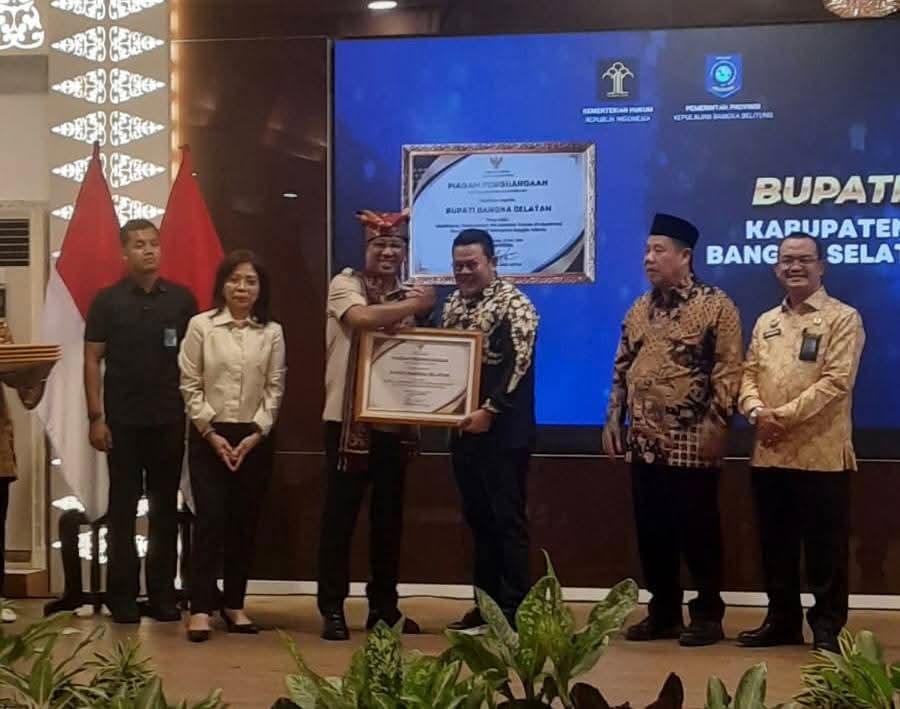 Pemkab Bangka Selatan Raih Penghargaan Posbankum dari Pemprov Babel, Bupati Riza Targetkan Seluruh Desa Punya Akses Hukum