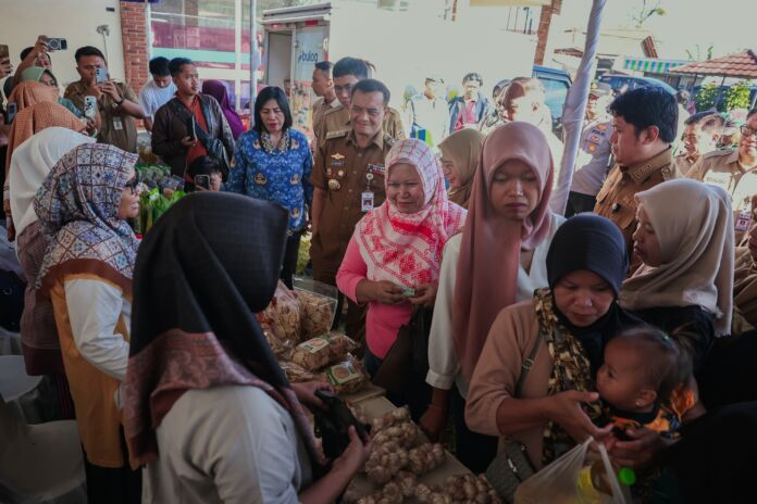 Pemprov Jateng Gelar 794 Gerakan Pangan Murah di 35 Kabupaten/Kota, Omzet Tembus Rp 15,1 Miliar