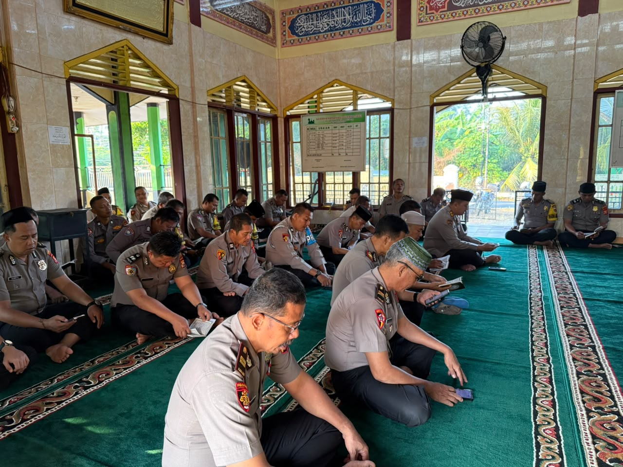 Polres Bengkulu Selatan Gelar Binrohtal Rutin, Kapolres Tekankan Integritas dan Kedisiplinan Personel