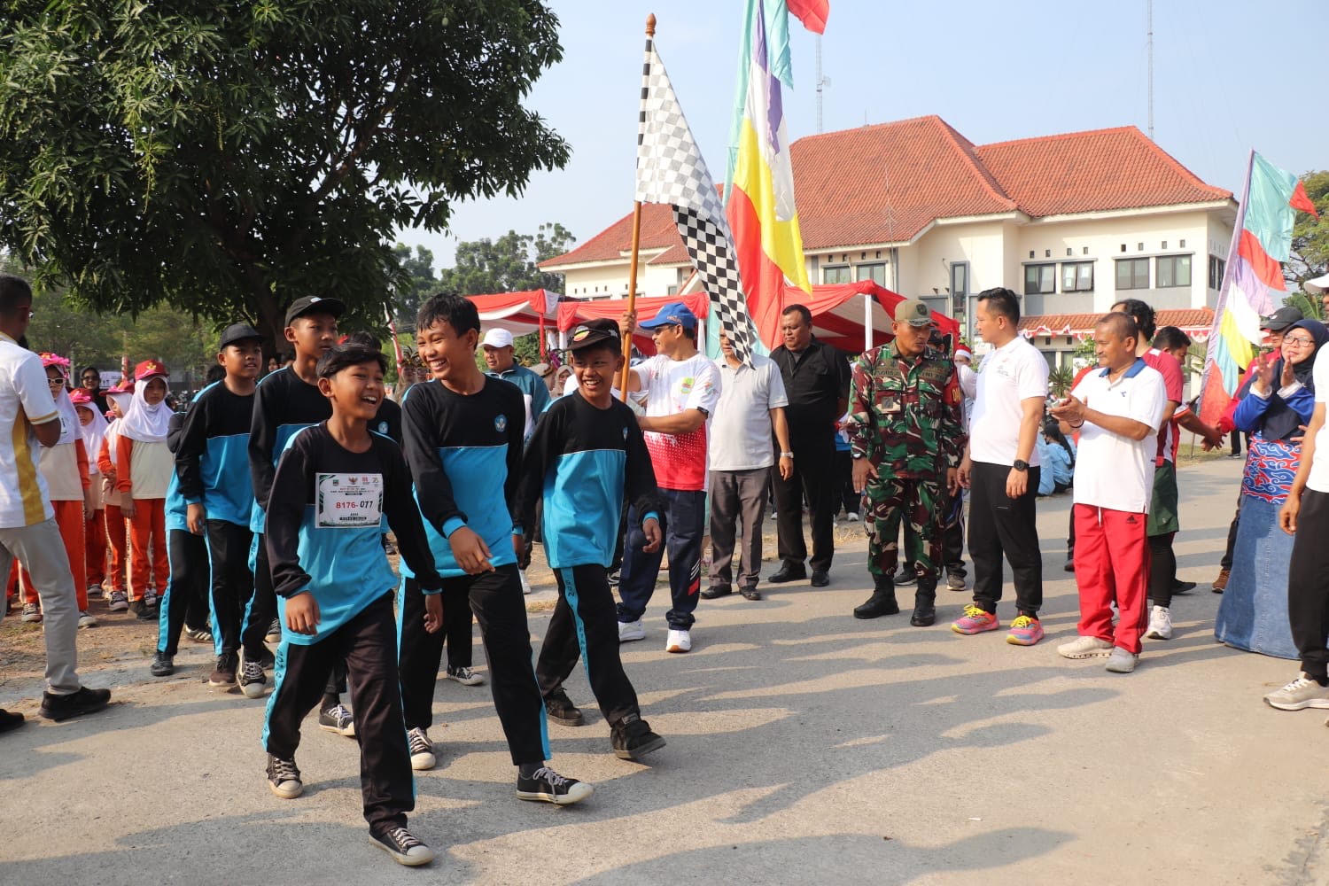 HUT ke-76 Kabupaten Bekasi di Cikarang Pusat: Ribuan Warga Padati Gerak Jalan, Futsal hingga Voli Siap Meriahkan