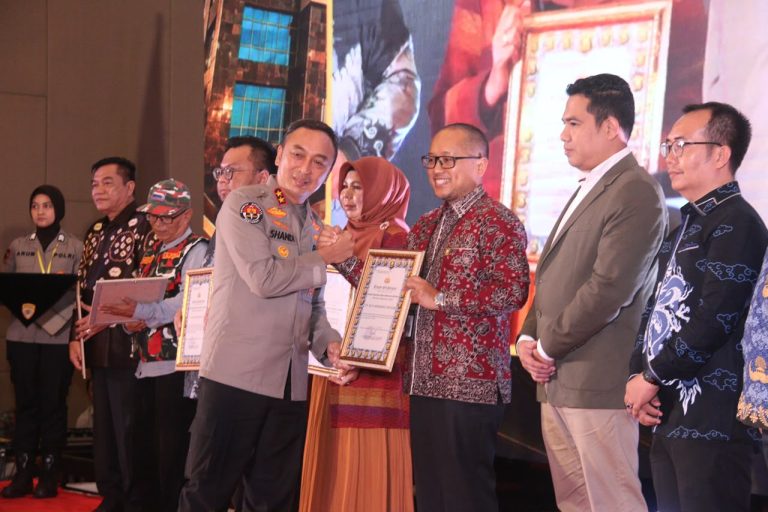 PLN UID S2JB Raih Penghargaan dari Polda Sumsel, Listrik Andal Sukses Kawal Seleksi Calon Anggota Polri 2026 Tanpa Padam
