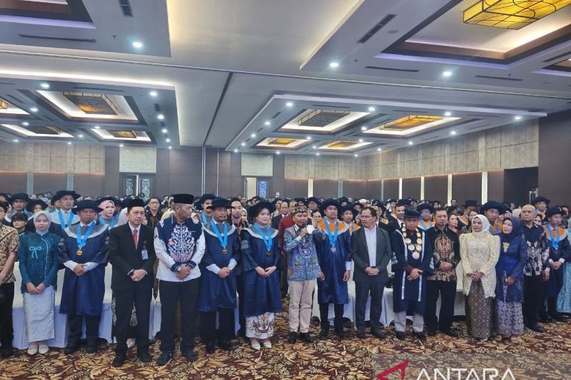Gubernur Kalteng Minta 668 Lulusan UMPR Amalkan Ilmu untuk Masyarakat dan Pembangunan Daerah