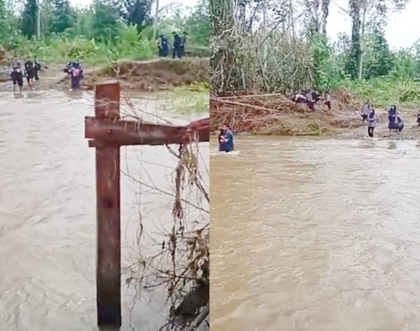 Demi Sekolah, Belasan Pelajar di Kolaka Timur dan Kolaka Terpaksa Berenang Terabas Banjir, Jembatan Hanyut Diterjang Sungai Poleang