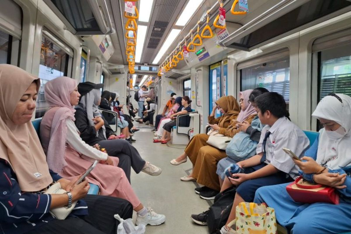 Libur Waisak dan Hari Pancasila, LRT Sumsel Catat 40.719 Penumpang dalam Tiga Hari
