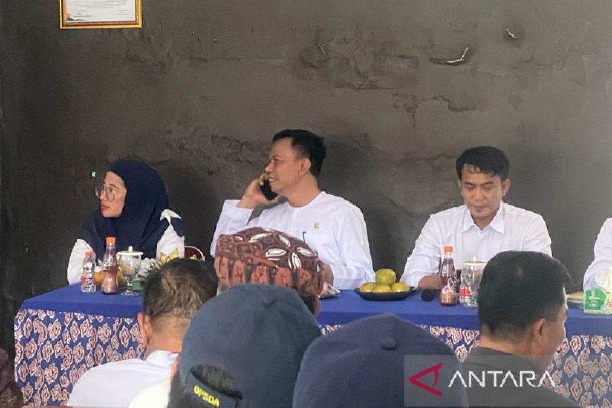 DLH Kabupaten Cirebon Fokus Olah Limbah Cangkang Kerang Hijau Jadi Pupuk Penetral Tanah Pertanian