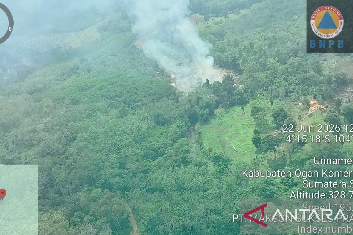 Helikopter Water Boombing Padamkan Karhutla Satu Hektare di Tengah Hutan OKU Sumsel, Api Padam Tiga Jam