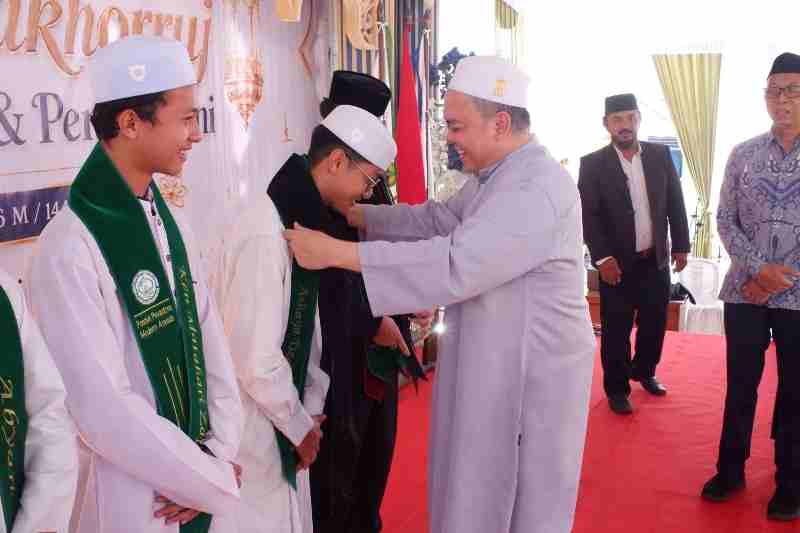 Haru Mewarnai Wisuda Tahfiz 30 Juz di Ponpes Annida Bandar Lampung, Santir Baturaja Target Kuliah ke Kairo
