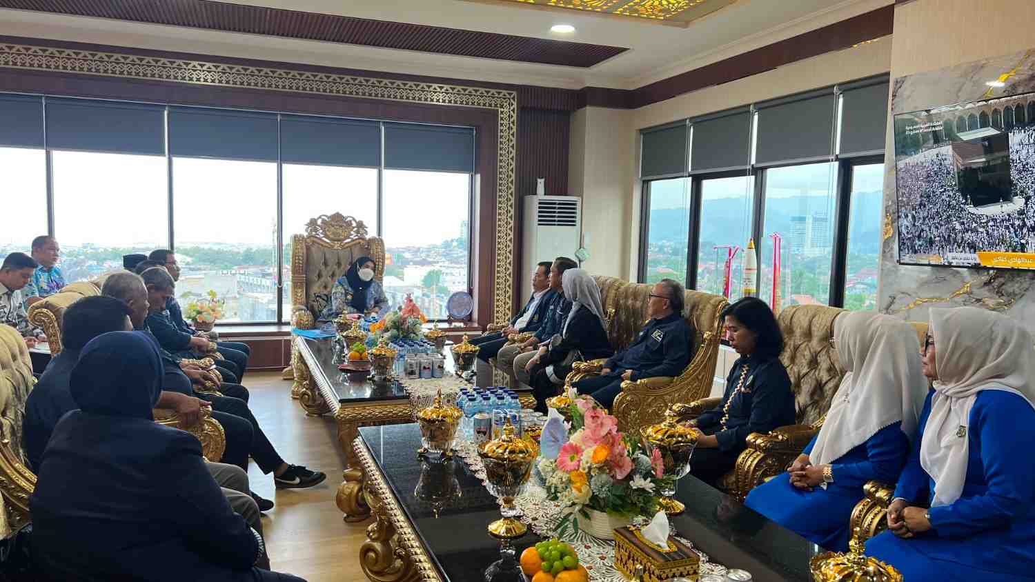 Wali Kota Bandar Lampung Eva Dwiana Siapkan 10 Bus dan 500 Dus Air Mineral untuk HPN-Porwanas 2027