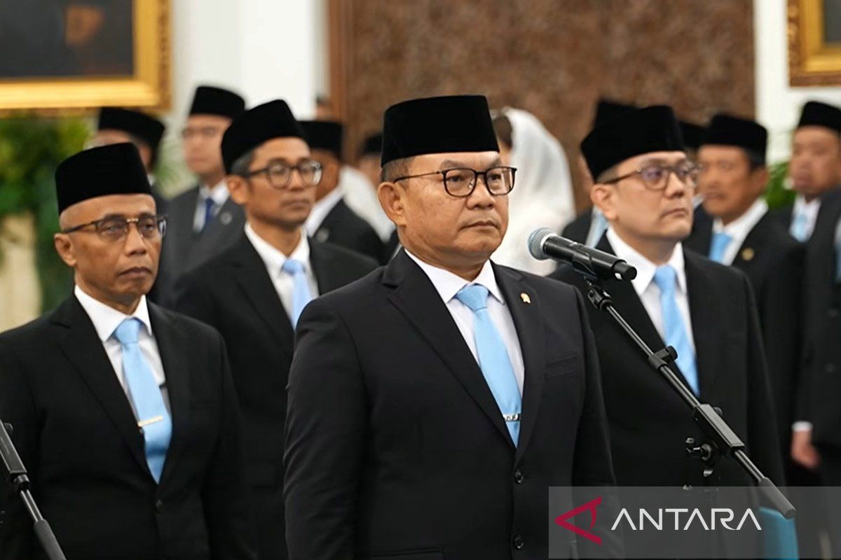 Prabowo Lantik Dudung Abdurachman sebagai Menko Polkam, Listyo Sigit Isi Kursi KSP