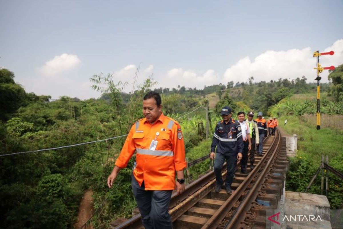 KAI Daop 2 Bandung Siapkan 60.717 Tiket Kereta Jarak Jauh untuk Libur Panjang Maulid Nabi 21-25 Agustus 2026
