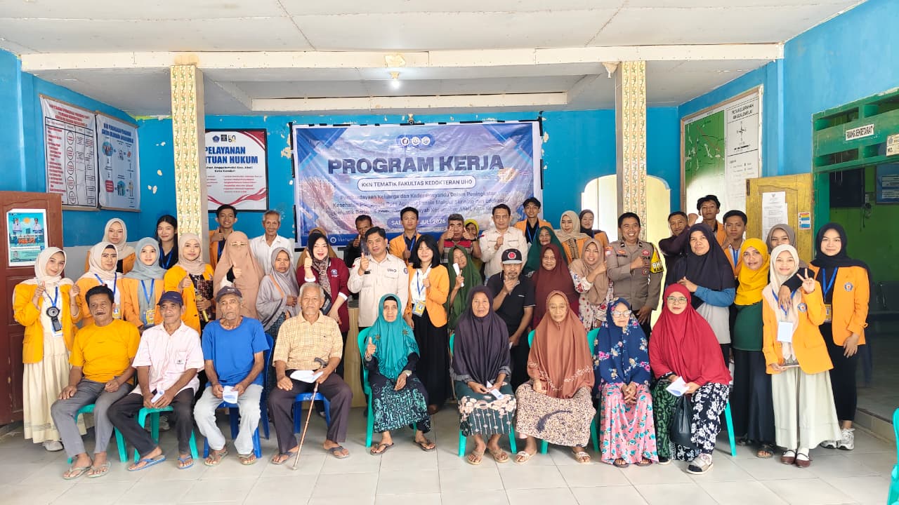 19 Mahasiswa KKN Tematik FK UHO Hadirkan Skrining Kesehatan Gratis dan Edukasi Gerontik bagi Lansia di Anggalomelai, Kendari
