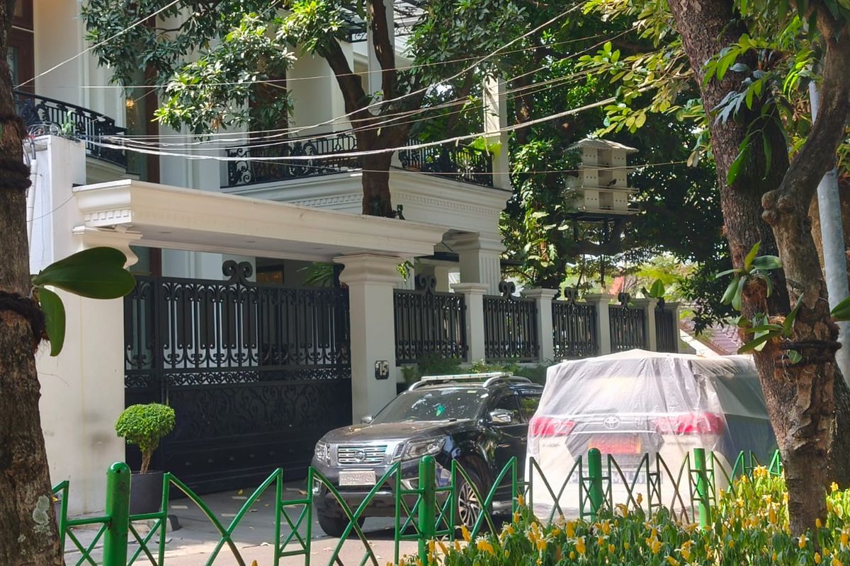 Kejagung Geledah Rumah Eks Jampidsus Febrie Adriansyah di Kebayoran Baru, Sita Dokumen Terkait TPPU