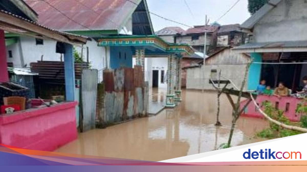 Banjir di Lubuklinggau Rendam 31 Rumah Warga, Sungai Mesat Meluap Usai Hujan Deras Dini Hari