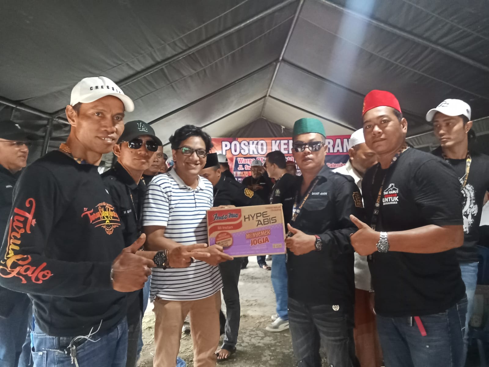 Komunitas TSTG Palembang Salurkan Bantuan Sembako ke Korban Kebakaran 1 Ilir, Bentuk Aksi Sosial Tanpa Pamrih
