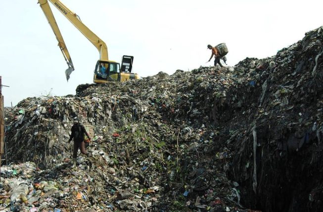 Warga Palembang Buang Sampah Sembarangan Kena Denda Rp 500 Ribu, Jika Tak Hadir Dipanggil Satpol PP