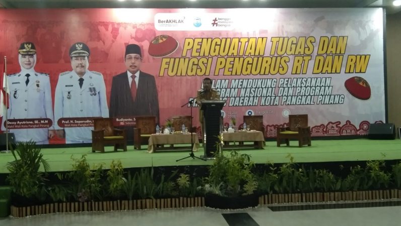 Wali Kota Pangkalpinang Prof. Saparudin Resmi Gelar Pembekalan Tahunan untuk 1.000 Lebih Pengurus RT/RW