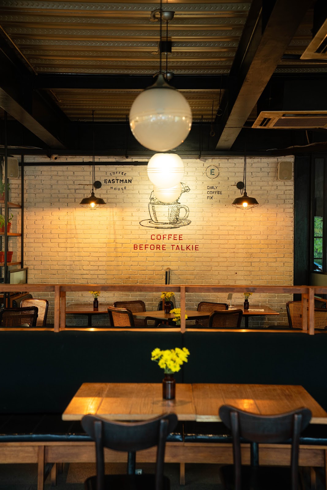 10 Cafe Semarang Paling Hits 2024: Tempat Nongkrong & WFC Terbaik