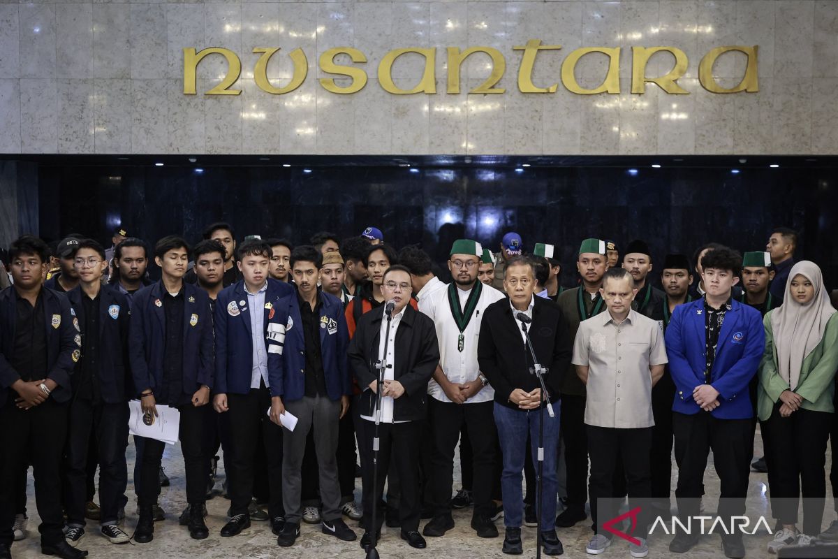DPR RI Terima Aspirasi Mahasiswa Soal Kelangkaan BBM Subsidi, Akan Diteruskan ke Pemerintah