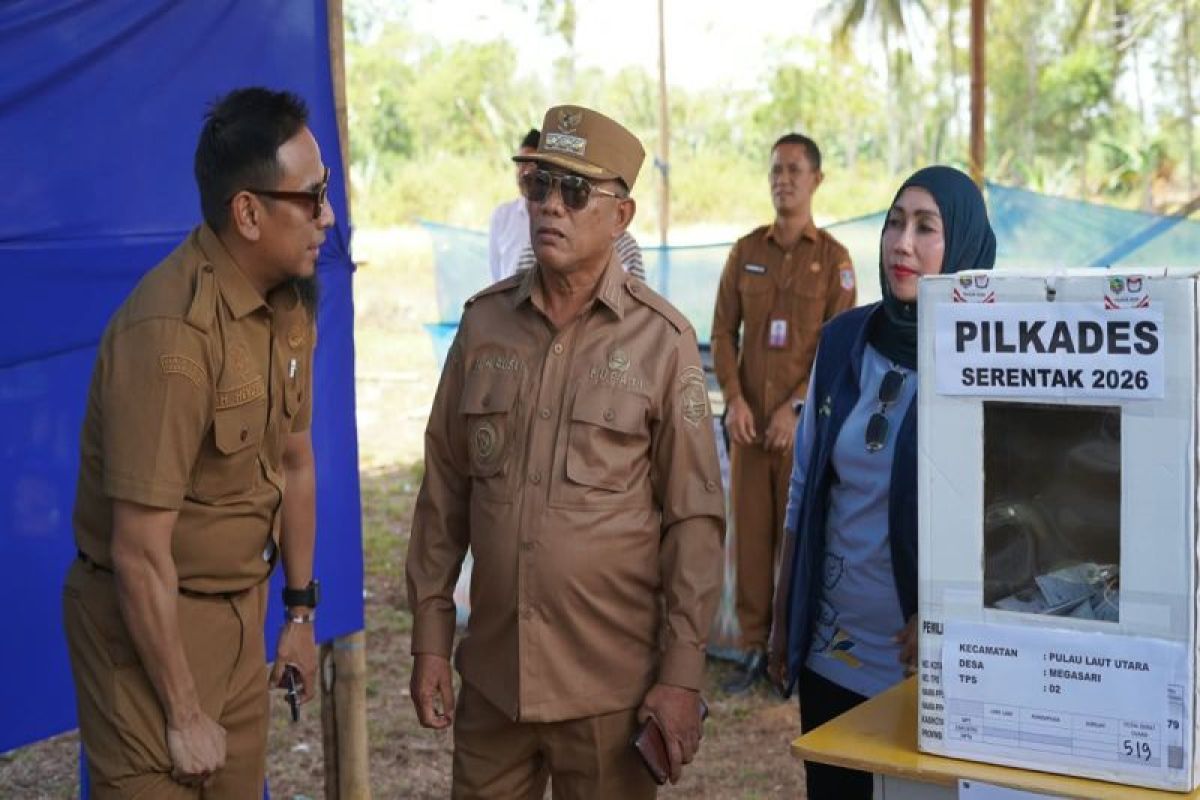 Bupati Kotabaru Pantau Pilkades Serentak di 41 Desa, Minta Kepala Desa Terpilih Jalankan Amanah