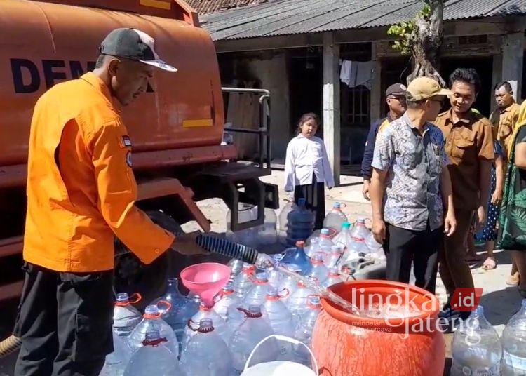 Krisis Air Bersih Landa 200 KK di Dua Dukuh Demak, Sumur Artesis Rusak Selama Sebulan