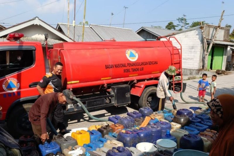 16 Kabupaten di Jateng Siaga Kekeringan, 3,2 Juta Liter Air Bersih Sudah Didistribusikan ke 30 Ribu Keluarga